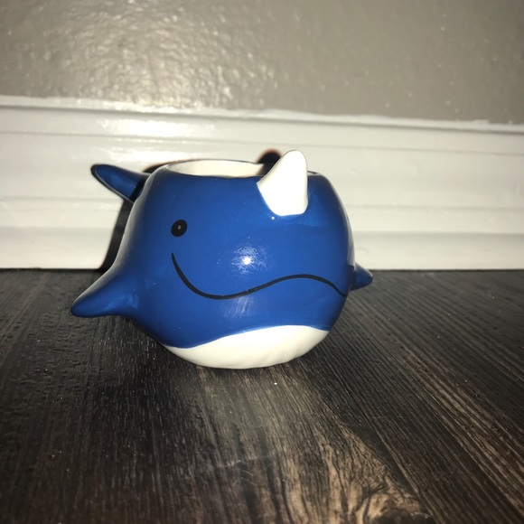 5/$25 Small Narwhal Ceramic Planter - Picture 3 of 15